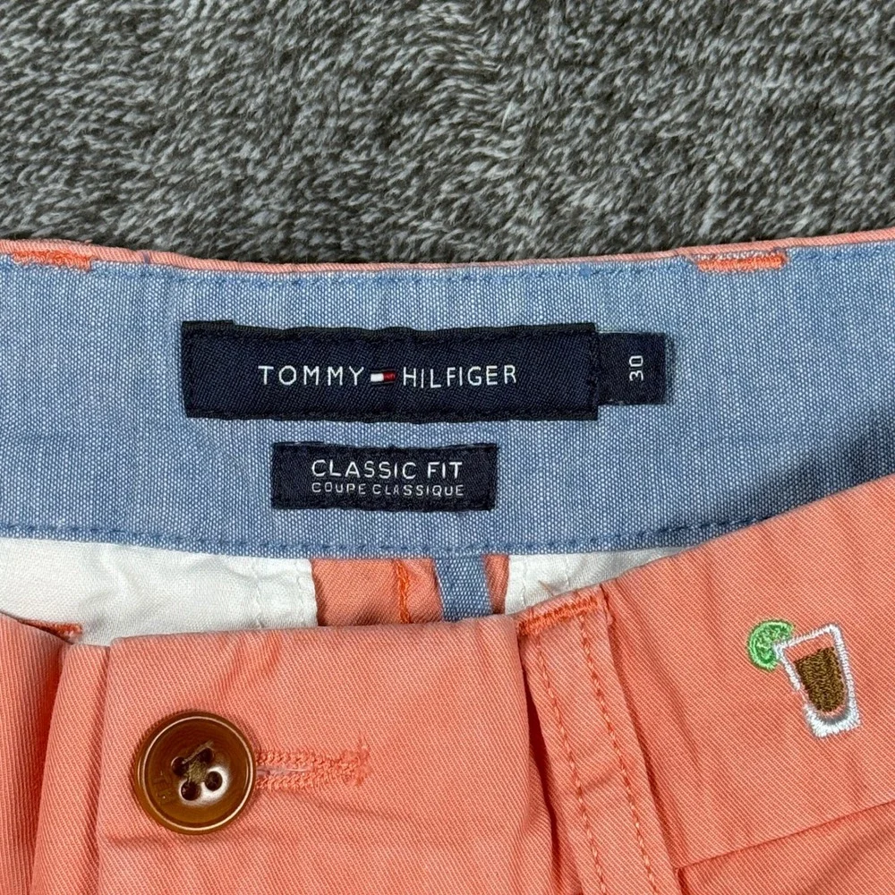 Tommy Hilfiger Mens 30 Classic Fit Chino Shorts Coral Pink Cocktail Embroidered